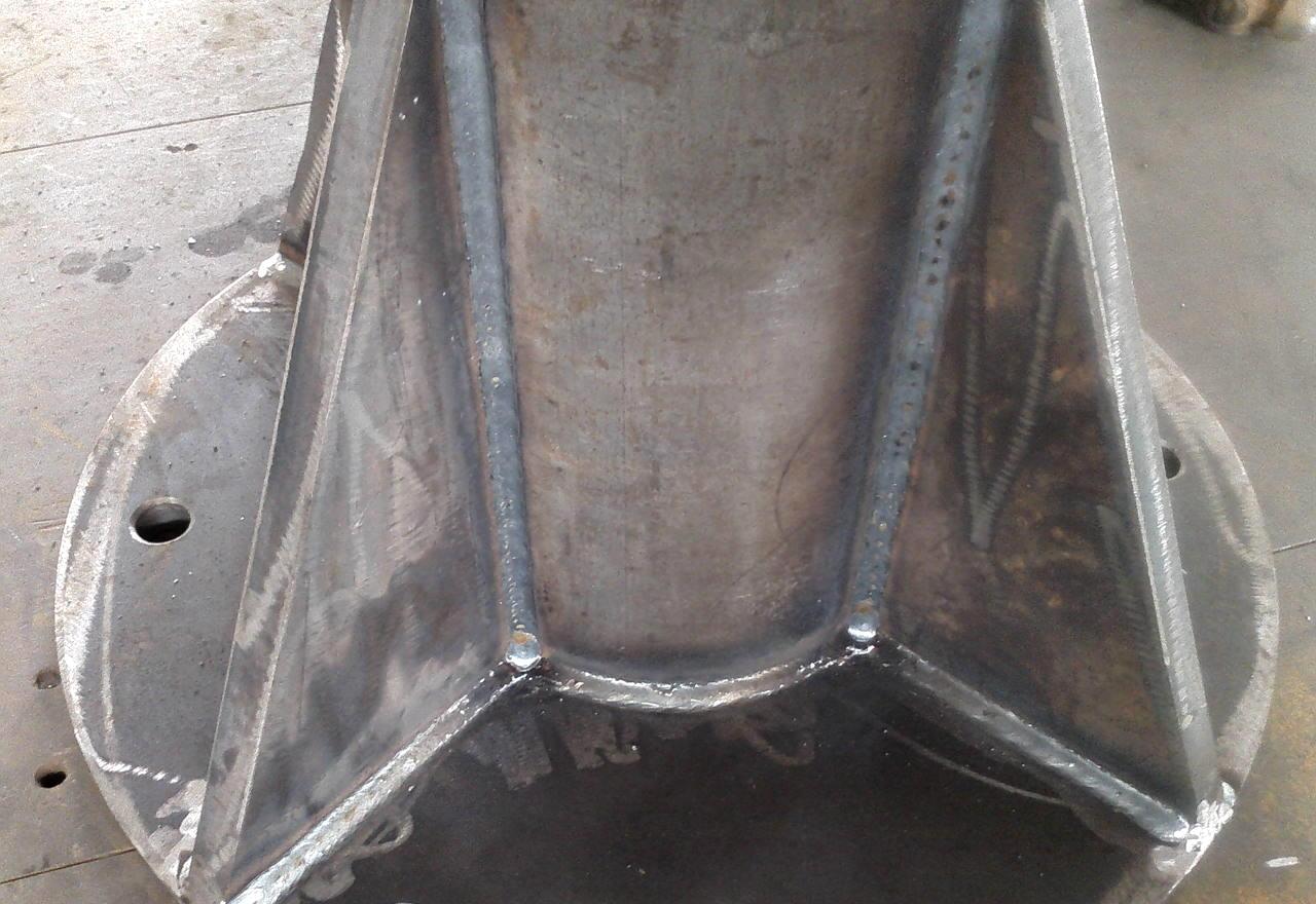 鈑金加工零件連接的方式有哪些？-鈑金加工珠海機(jī)箱機(jī)柜設(shè)備外殼激光切割中山銘偌金屬制品有限公司